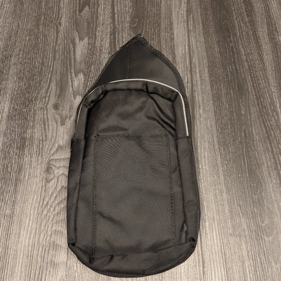 📣Host Pick📣 Urban Outfitters Utility Bag - Picture 2 of 3